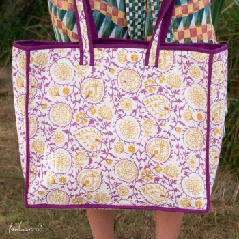 Shopper Nayeli